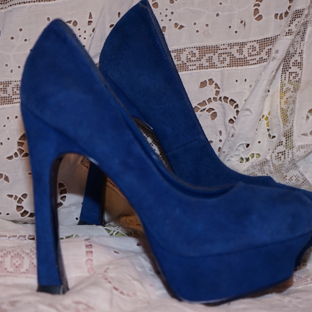 Kelsi Dagger Blue Platform funky platform size 6.5